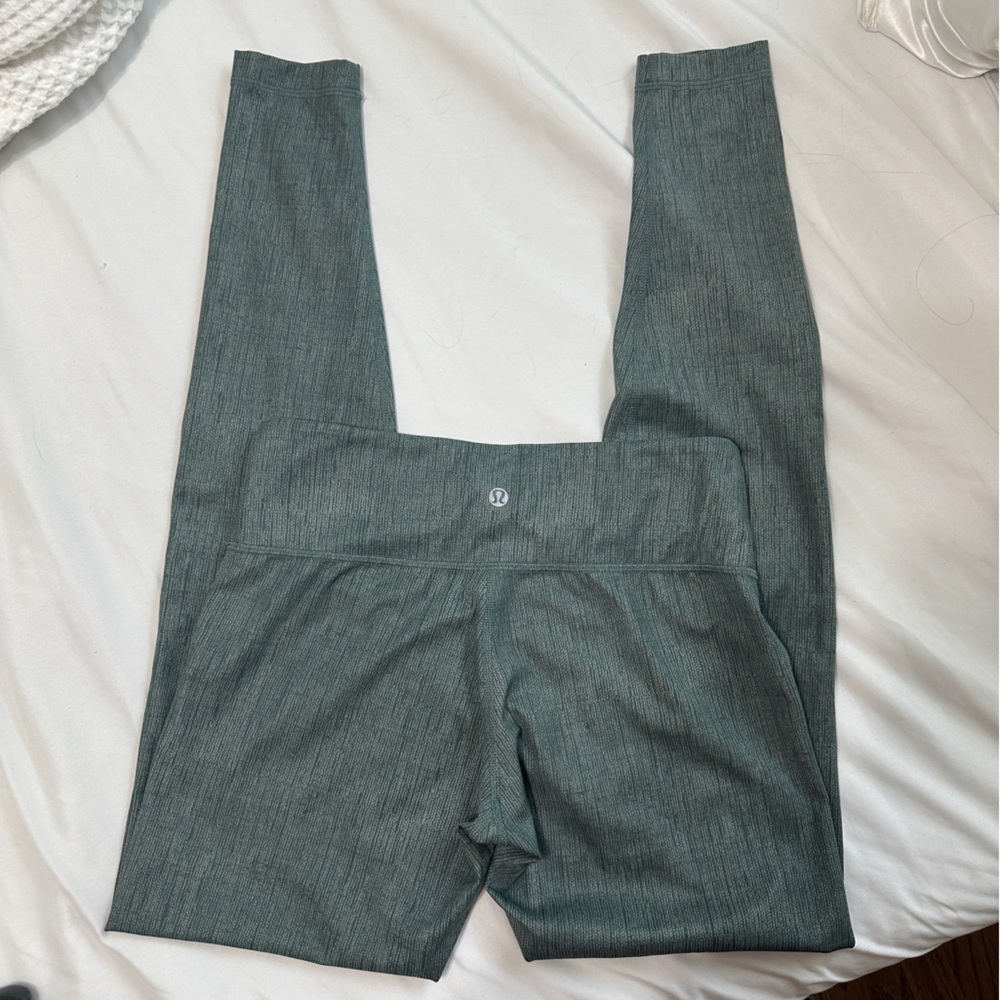 Lululemon green leggings Size 6